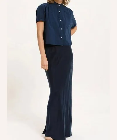 CALi DREAMiNG Meier Maxi Skirt In Navy