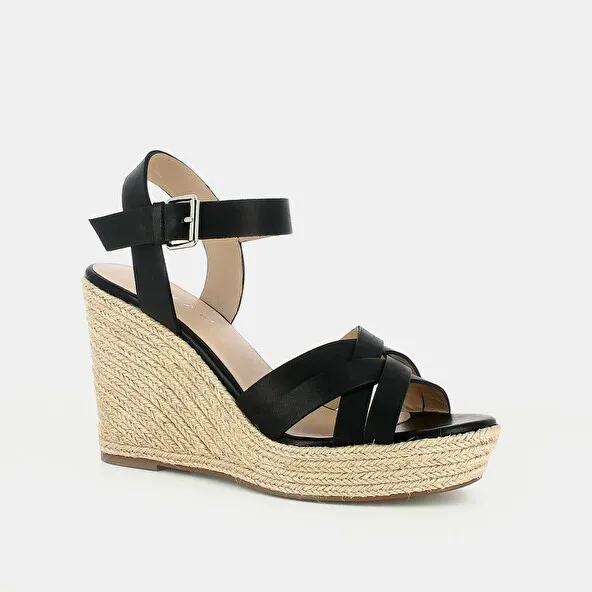 Espadrilles with heel in black leather