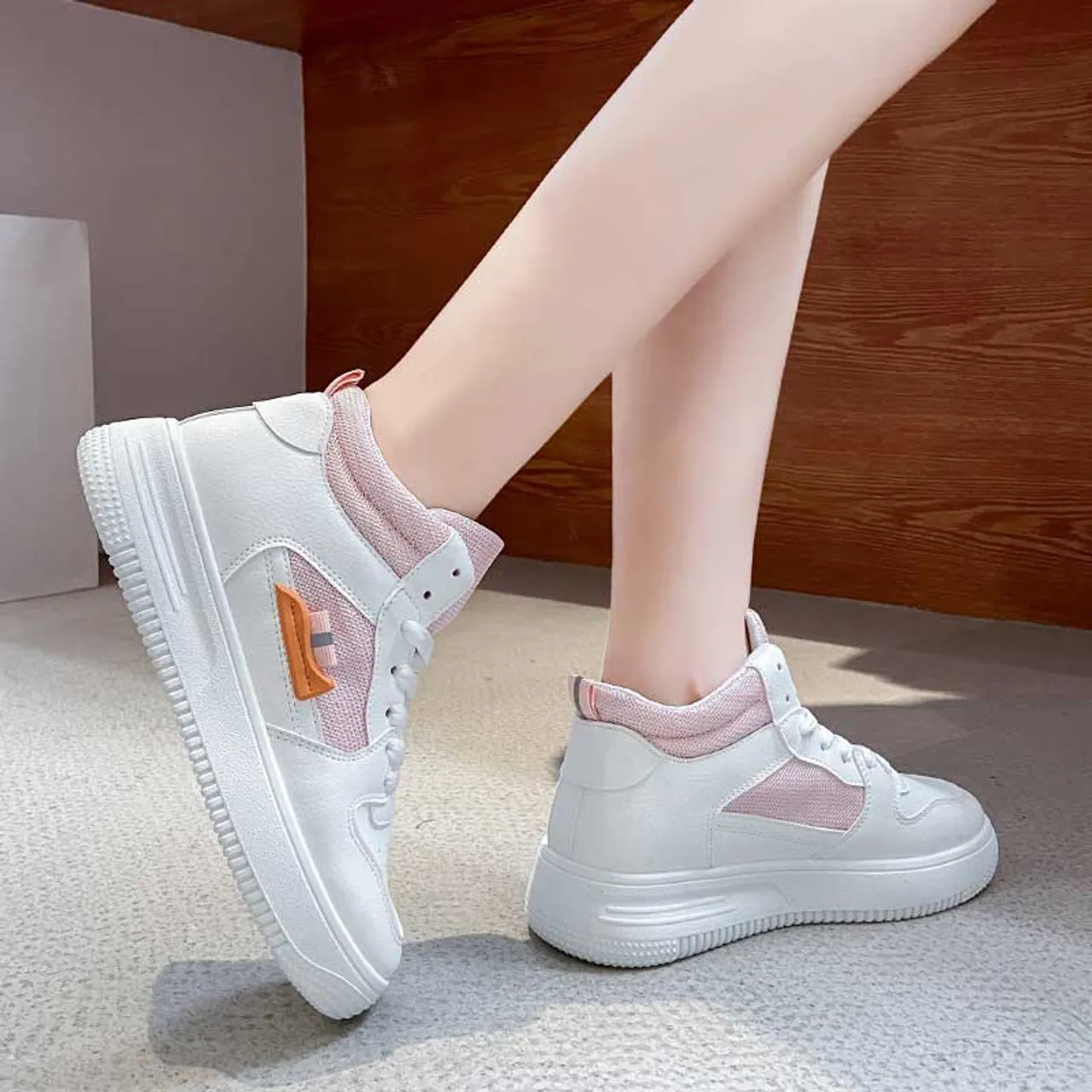 White pink side decorated casual shoe sneaker